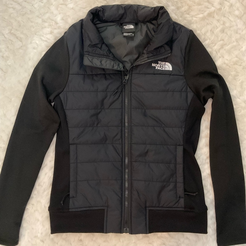 The North Face Black Puffer Jacket with Hybrid Design